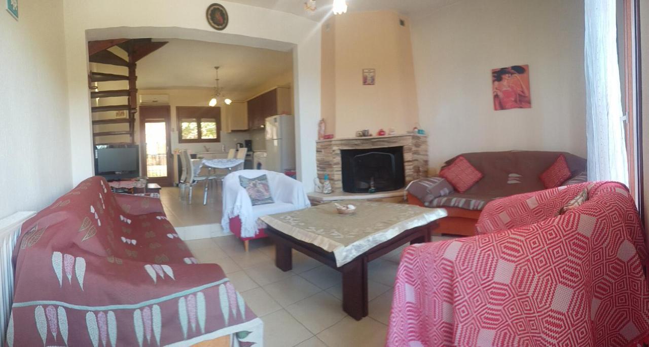 Μεζονετα Apartment Nea Roda Exterior photo