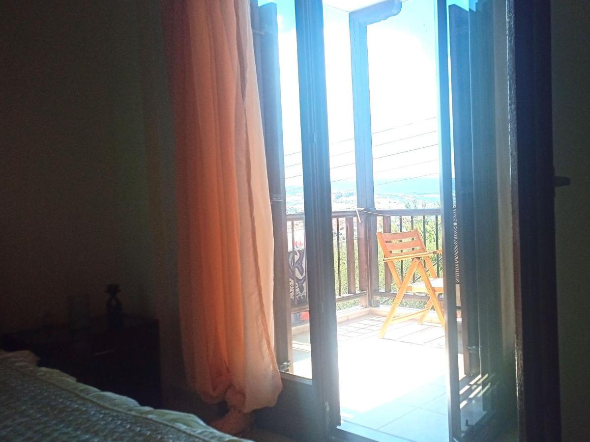 Μεζονετα Apartment Nea Roda Exterior photo