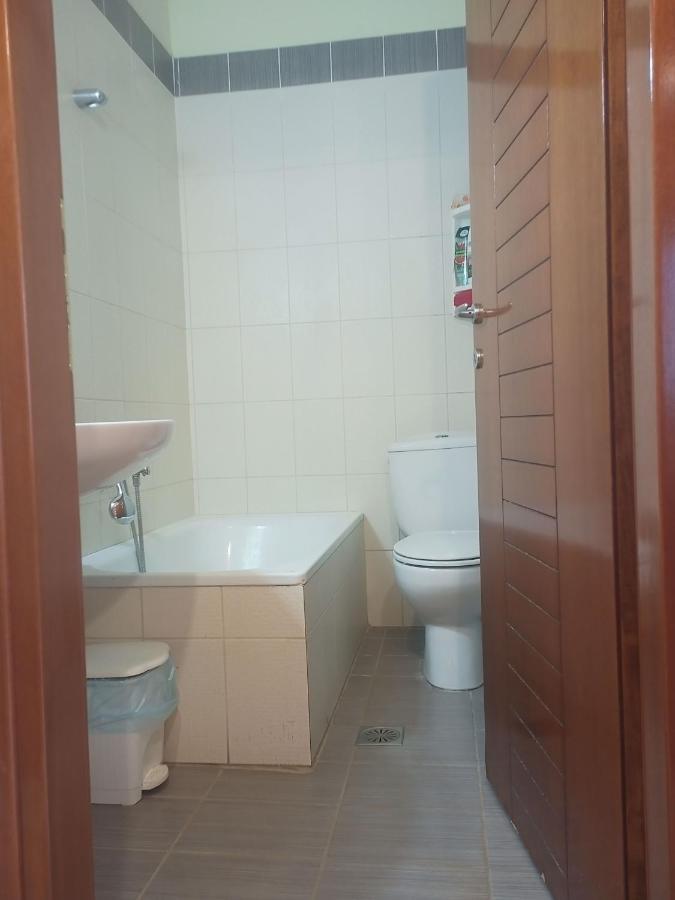 Μεζονετα Apartment Nea Roda Exterior photo